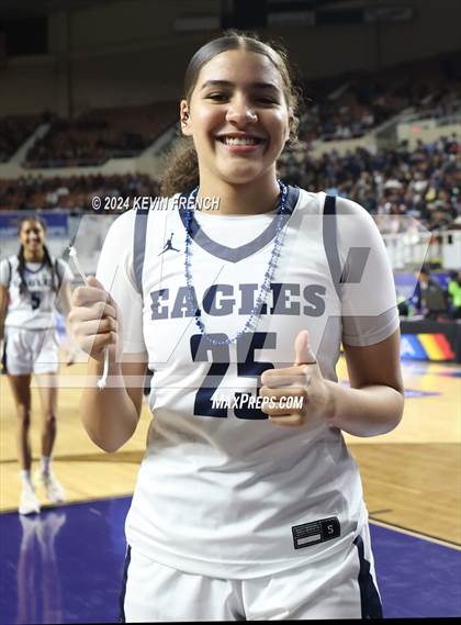 Thumbnail 3 in  Phoenix Country Day (AIA - 2A Final Awards) photogallery.