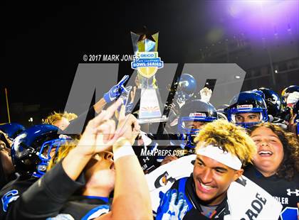 Thumbnail 2 in Chandler vs. Northwestern (GEICO State Champions Bowl Series) photogallery.