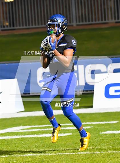 Thumbnail 1 in Chandler vs. Northwestern (GEICO State Champions Bowl Series) photogallery.