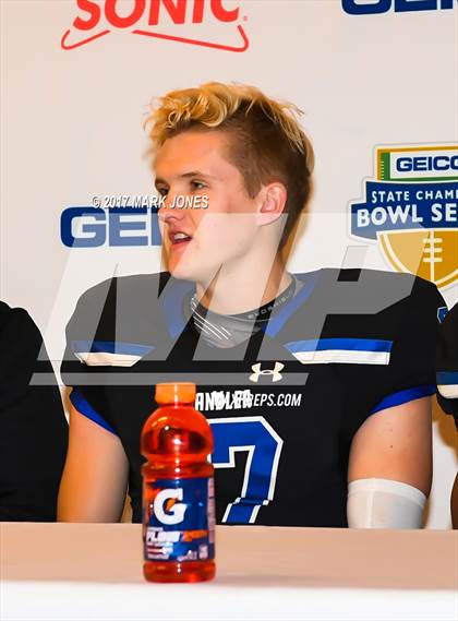 Thumbnail 1 in Chandler vs. Northwestern (GEICO State Champions Bowl Series) photogallery.