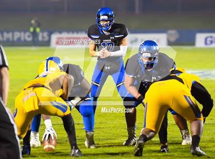 Thumbnail 1 in Chandler vs. Northwestern (GEICO State Champions Bowl Series) photogallery.