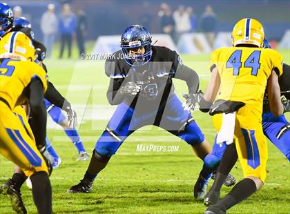 Thumbnail 3 in Chandler vs. Northwestern (GEICO State Champions Bowl Series) photogallery.