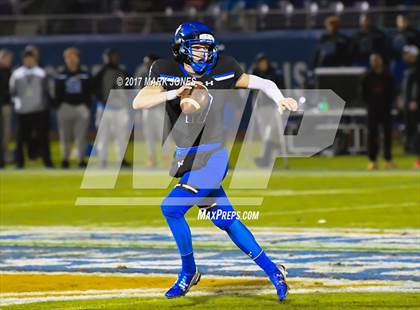 Thumbnail 3 in Chandler vs. Northwestern (GEICO State Champions Bowl Series) photogallery.