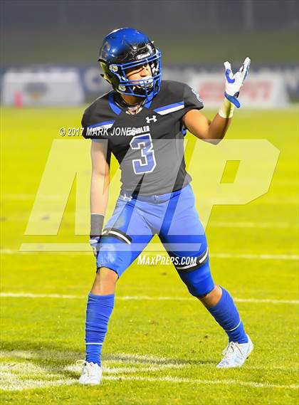 Thumbnail 2 in Chandler vs. Northwestern (GEICO State Champions Bowl Series) photogallery.