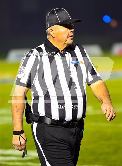 Thumbnail 1 in Chandler vs. Northwestern (GEICO State Champions Bowl Series) photogallery.