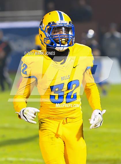 Thumbnail 1 in Chandler vs. Northwestern (GEICO State Champions Bowl Series) photogallery.