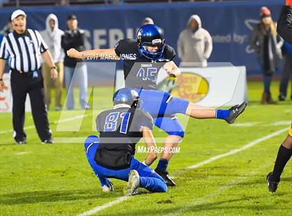 Thumbnail 3 in Chandler vs. Northwestern (GEICO State Champions Bowl Series) photogallery.