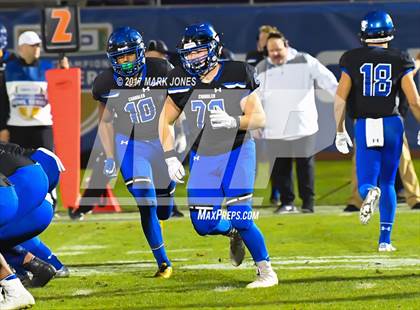 Thumbnail 3 in Chandler vs. Northwestern (GEICO State Champions Bowl Series) photogallery.