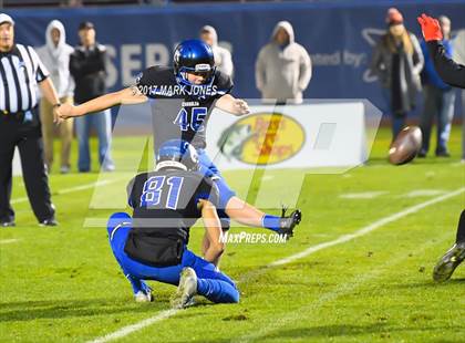 Thumbnail 2 in Chandler vs. Northwestern (GEICO State Champions Bowl Series) photogallery.