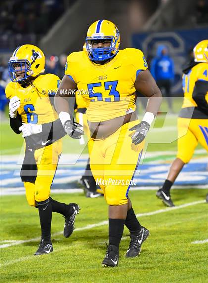 Thumbnail 2 in Chandler vs. Northwestern (GEICO State Champions Bowl Series) photogallery.