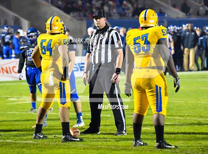 Thumbnail 1 in Chandler vs. Northwestern (GEICO State Champions Bowl Series) photogallery.