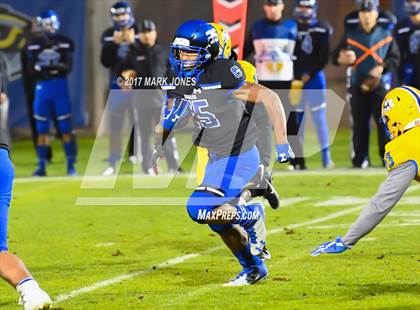 Thumbnail 1 in Chandler vs. Northwestern (GEICO State Champions Bowl Series) photogallery.