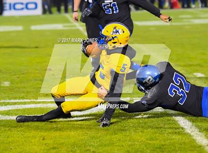 Thumbnail 1 in Chandler vs. Northwestern (GEICO State Champions Bowl Series) photogallery.