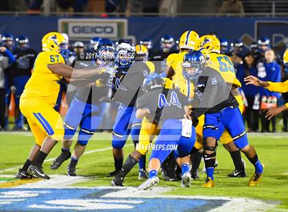 Thumbnail 3 in Chandler vs. Northwestern (GEICO State Champions Bowl Series) photogallery.