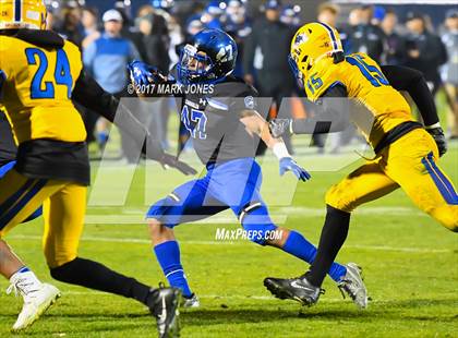 Thumbnail 2 in Chandler vs. Northwestern (GEICO State Champions Bowl Series) photogallery.