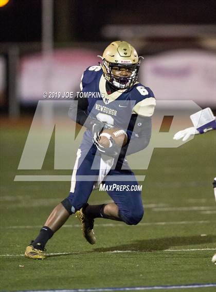 Thumbnail 2 in Monroe-Woodbury vs. Newburgh Free Academy (Section 9 Class AA Semifinal) photogallery.