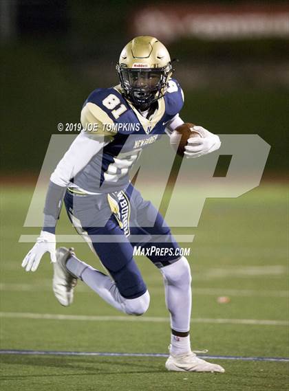 Thumbnail 1 in Monroe-Woodbury vs. Newburgh Free Academy (Section 9 Class AA Semifinal) photogallery.