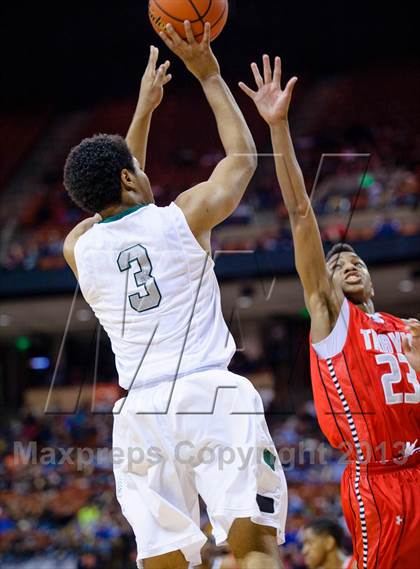 Thumbnail 3 in Berkner vs. Fort Bend Travis (UIL 5A Semifinal) photogallery.