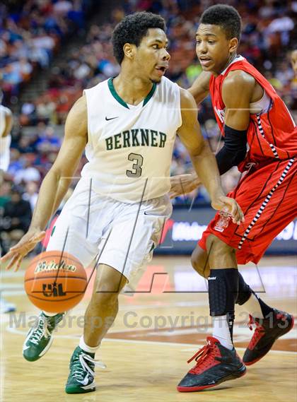 Thumbnail 2 in Berkner vs. Fort Bend Travis (UIL 5A Semifinal) photogallery.
