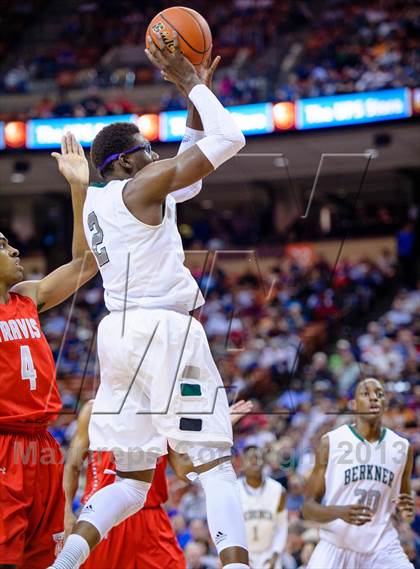 Thumbnail 3 in Berkner vs. Fort Bend Travis (UIL 5A Semifinal) photogallery.