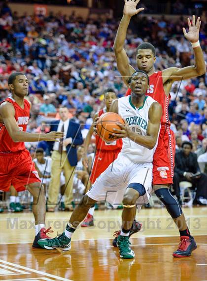 Thumbnail 2 in Berkner vs. Fort Bend Travis (UIL 5A Semifinal) photogallery.