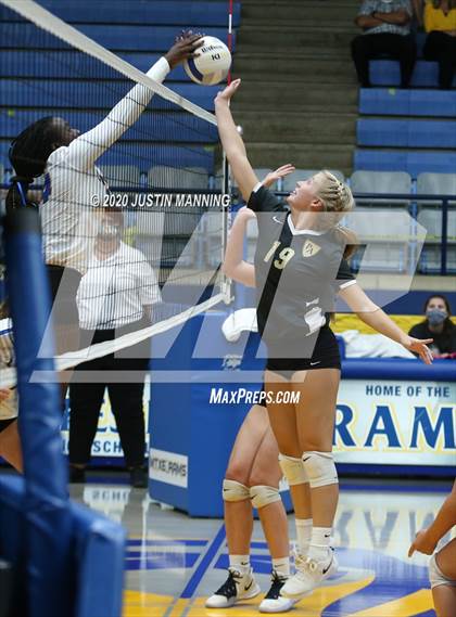 Thumbnail 3 in Pulaski Academy @ Lakeside photogallery.