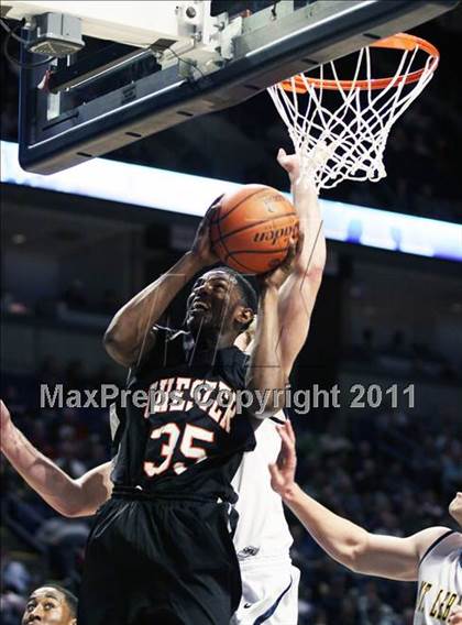 Thumbnail 3 in Chester vs. Mt. Lebanon (PIAA Class AAAA Final) photogallery.