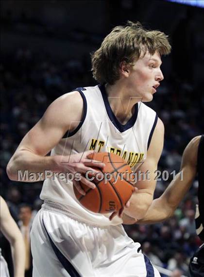 Thumbnail 1 in Chester vs. Mt. Lebanon (PIAA Class AAAA Final) photogallery.