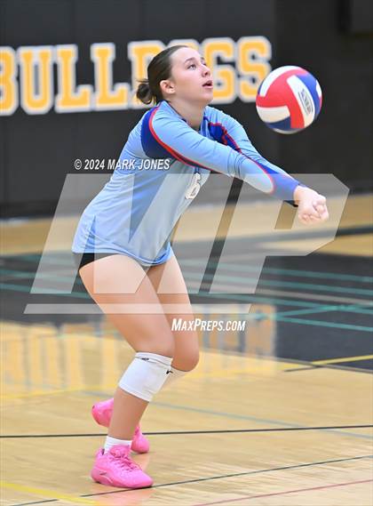 Thumbnail 3 in Goldwater vs. Crismon photogallery.