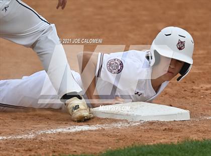 Thumbnail 3 in Davenport vs John Paul II (Comal Clash Tournament) photogallery.