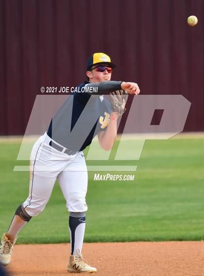 Thumbnail 3 in Davenport vs John Paul II (Comal Clash Tournament) photogallery.