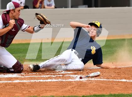 Thumbnail 3 in Davenport vs John Paul II (Comal Clash Tournament) photogallery.
