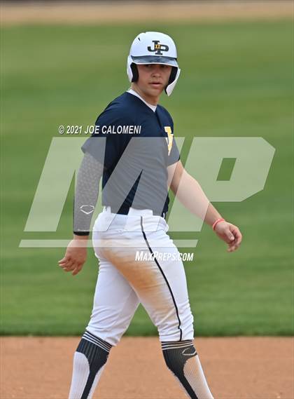 Thumbnail 3 in Davenport vs John Paul II (Comal Clash Tournament) photogallery.