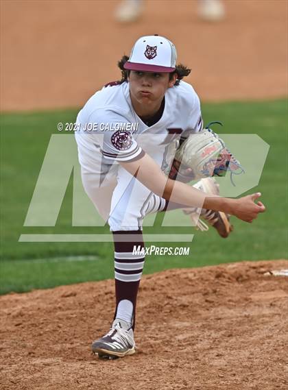 Thumbnail 3 in Davenport vs John Paul II (Comal Clash Tournament) photogallery.