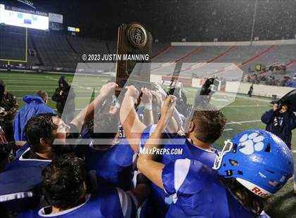 Thumbnail 1 in Rector vs. Spring Hill (AAA 8 Man Final) photogallery.