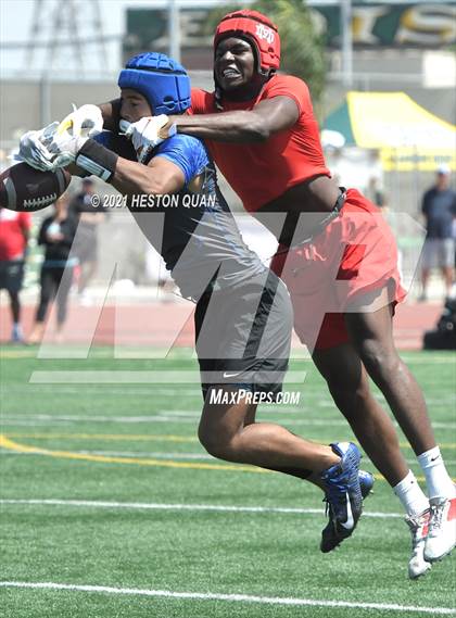 Thumbnail 3 in Mater Dei vs. Santa Margarita (Battle at the Beach 7x7) photogallery.