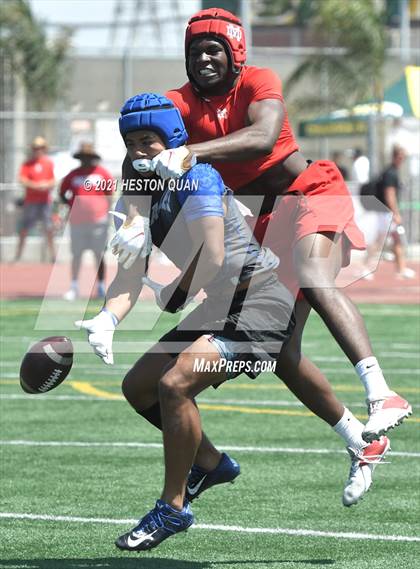Thumbnail 1 in Mater Dei vs. Santa Margarita (Battle at the Beach 7x7) photogallery.