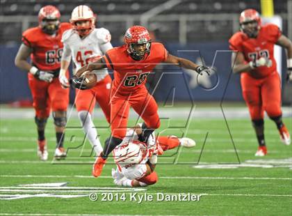 Thumbnail 2 in Cedar Hill vs. Katy (UIL 6A Division 2 Final) photogallery.