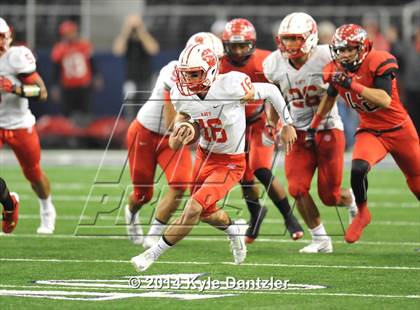 Thumbnail 1 in Cedar Hill vs. Katy (UIL 6A Division 2 Final) photogallery.