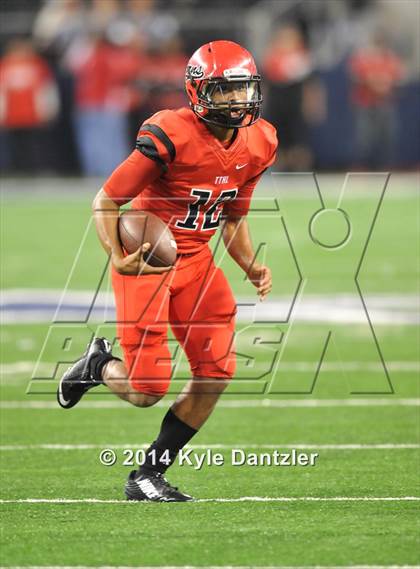 Thumbnail 3 in Cedar Hill vs. Katy (UIL 6A Division 2 Final) photogallery.