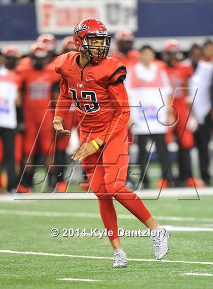 Thumbnail 1 in Cedar Hill vs. Katy (UIL 6A Division 2 Final) photogallery.