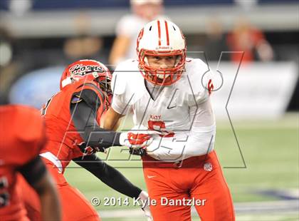 Thumbnail 2 in Cedar Hill vs. Katy (UIL 6A Division 2 Final) photogallery.
