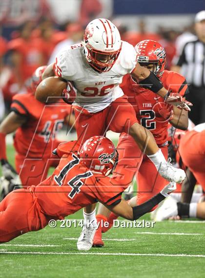 Thumbnail 3 in Cedar Hill vs. Katy (UIL 6A Division 2 Final) photogallery.