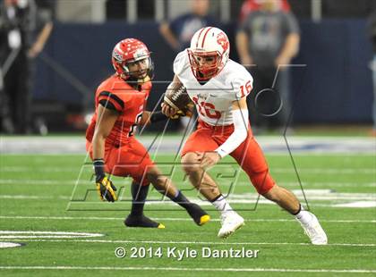 Thumbnail 3 in Cedar Hill vs. Katy (UIL 6A Division 2 Final) photogallery.