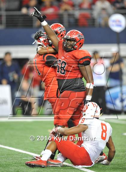 Thumbnail 2 in Cedar Hill vs. Katy (UIL 6A Division 2 Final) photogallery.