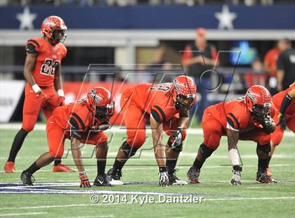 Thumbnail 1 in Cedar Hill vs. Katy (UIL 6A Division 2 Final) photogallery.