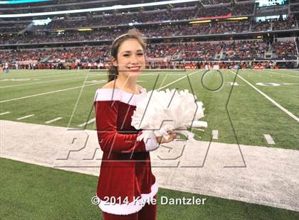 Thumbnail 3 in Cedar Hill vs. Katy (UIL 6A Division 2 Final) photogallery.
