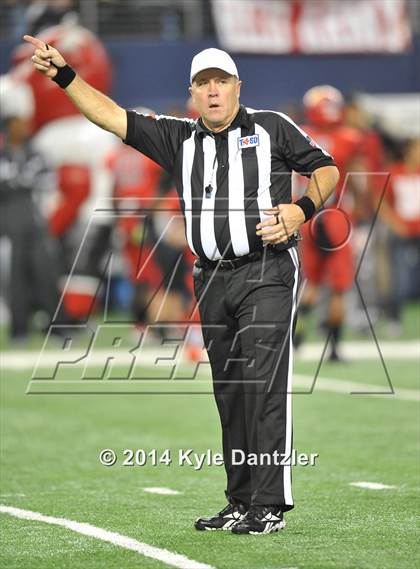 Thumbnail 2 in Cedar Hill vs. Katy (UIL 6A Division 2 Final) photogallery.
