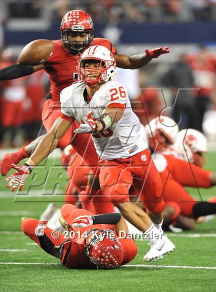 Thumbnail 2 in Cedar Hill vs. Katy (UIL 6A Division 2 Final) photogallery.