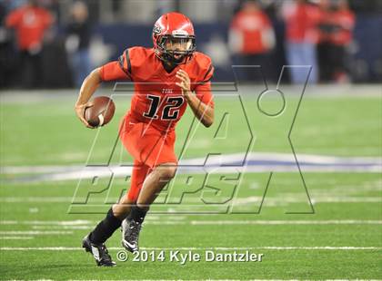 Thumbnail 2 in Cedar Hill vs. Katy (UIL 6A Division 2 Final) photogallery.